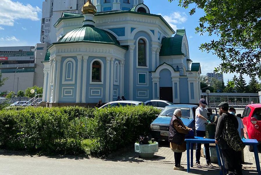 Акция «Накорми голодного» в Екатеринбурге