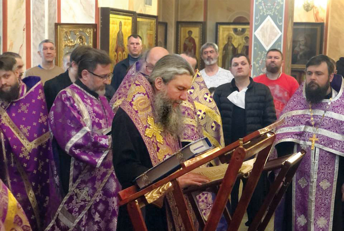 Подопечные фонда на Архиерейском богослужении в Ревде