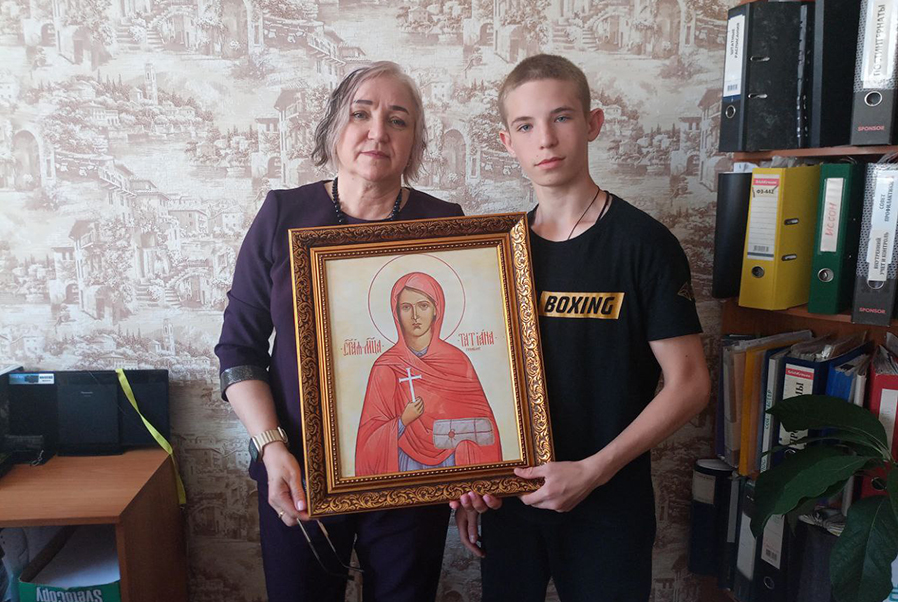 БФ «НИКА» передал икону социально-реабилитационному центру г. Асбест